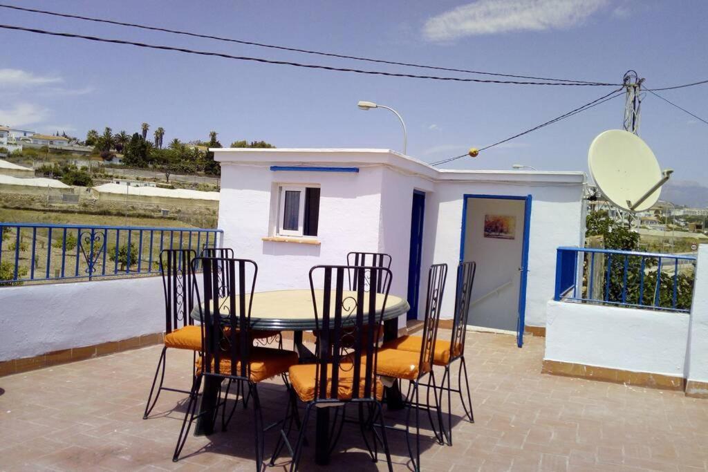 Fabulosa Casa De Vacaciones Junto Al Mar Torrox Exterior foto